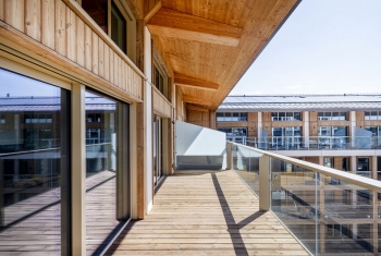 Cras: Duurzaam hout in iconisch woonproject op Nieuw Zuid