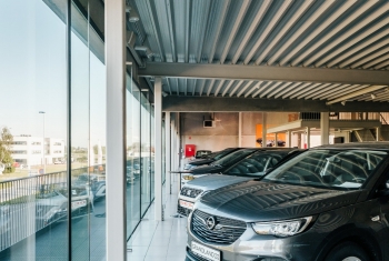 Garage Dhont nu ook officieel Opel garage