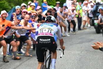 Renson viert mee met Remco Evenepoel in de Tour de France